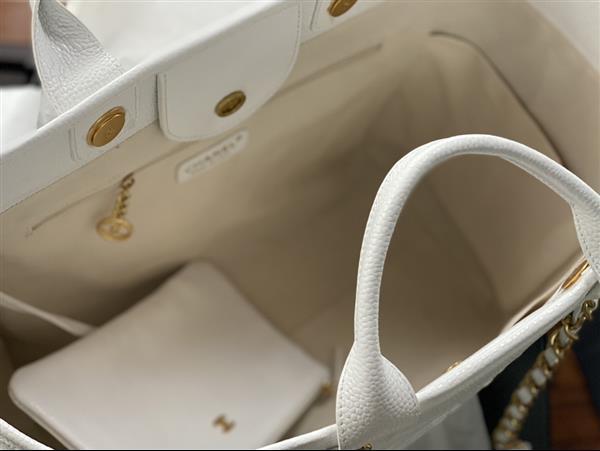 2026127214757565 810